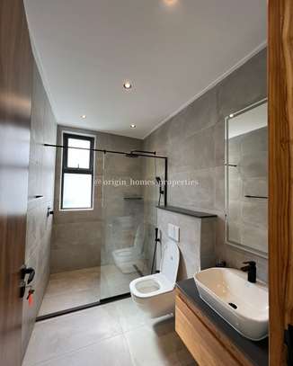 4 Bed Apartment with En Suite at Peponi Road image 6