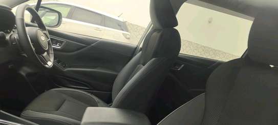 Subaru Forester Non Black 2018 AWD image 5