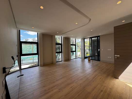 5 Bed Townhouse with En Suite in Westlands Area image 16