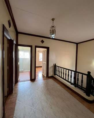 4 Bed Townhouse with Garden in Kilimani image 2