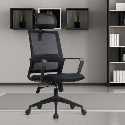 Comfortable Fabric Office Chair – Ergonomic Mesh Back image 6