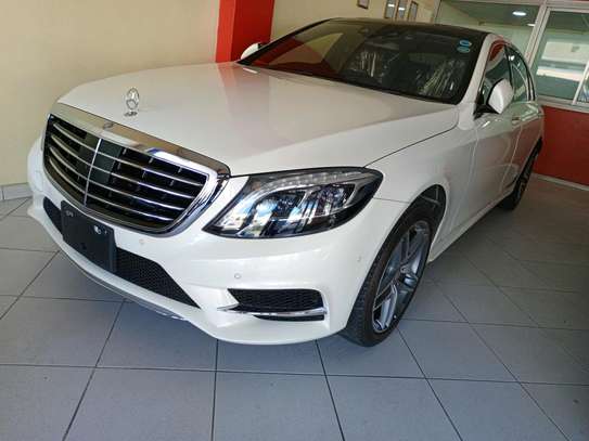 Mercedes Benz S550 pearl image 9