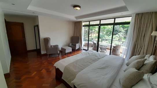 Furnished 3 Bed Apartment with En Suite in Riverside image 10