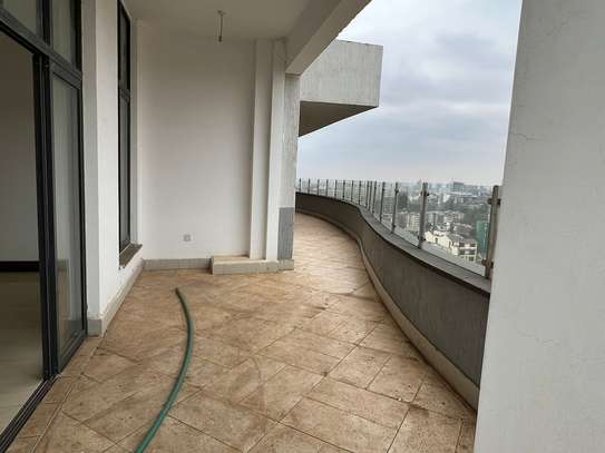 4 Bed Apartment with En Suite in General Mathenge image 6