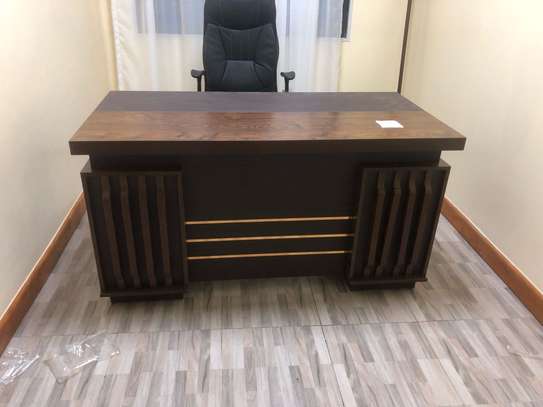 1400mm Executive Office Desk image 9