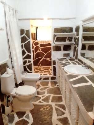 3 Bedroom Villa For Sale In Malindi image 7