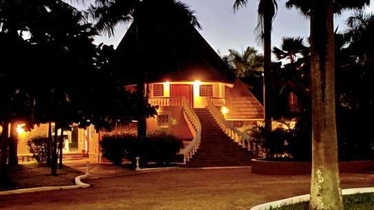 Hotel for sale at Diani on 6 acres image 8