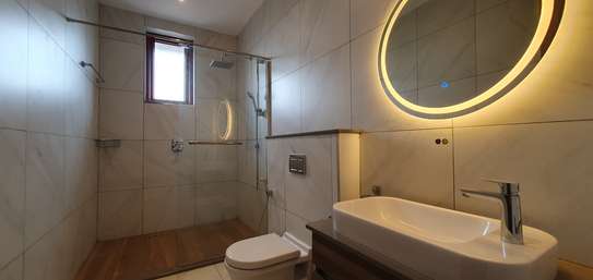 3 Bed Apartment with En Suite at Peponi Rd image 12