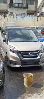 Nissan Serena highway 🌟🌟🌟🌟 Star 2018 Gold image 2