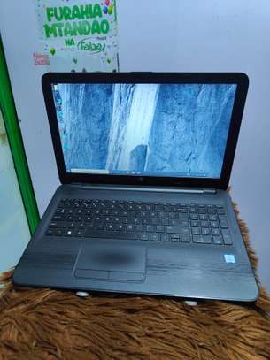 HP Notebook 15 Touchscreen Core i3 -6100U image 4