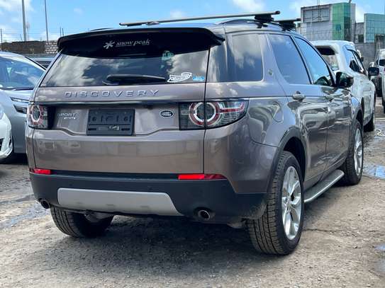 LAND ROVER DISCOVERY 2017 MODEL. image 7