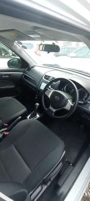 Suzuki swift white 2017 image 5
