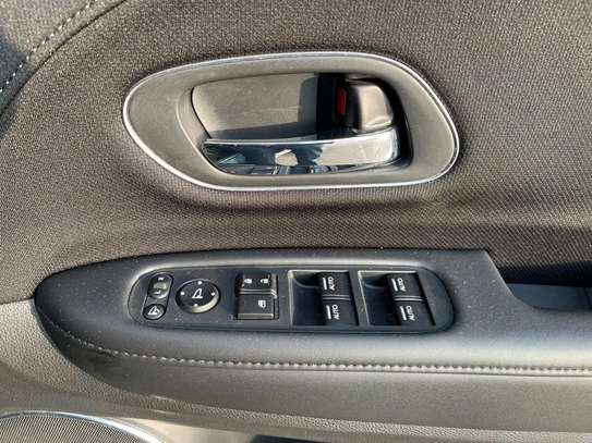 Honda vezel jungle green image 11