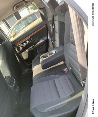 Honda crv white new image 6