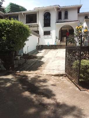 3 Bed Townhouse with En Suite at Kileleshwa image 20