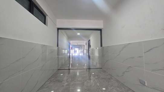3 Bed Apartment with En Suite in Lavington image 15