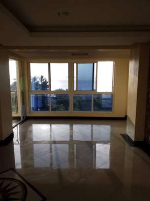 Serviced 4 Bed Apartment with En Suite in Nyali Area image 18