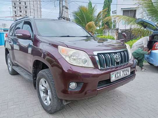 Toyota prado image 2