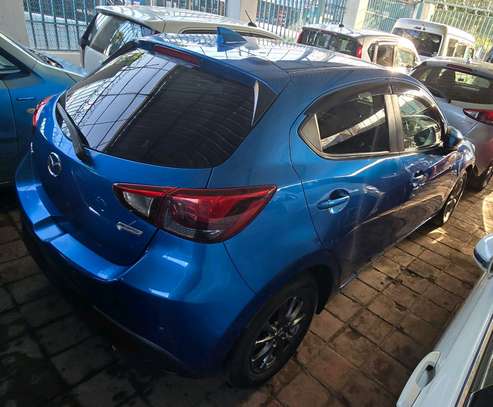 Mazda demio manual. Petrol image 3