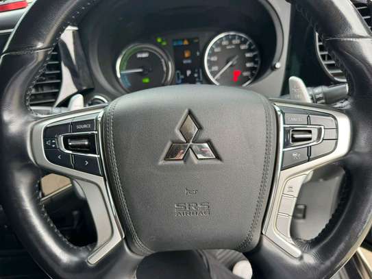 MITSUBISHI OUTLANDER 2019( WE DO HIRE PURCHASE, DEPO 1.3M) image 6