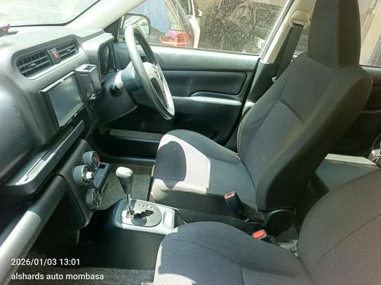 Toyota probox Gl image 4
