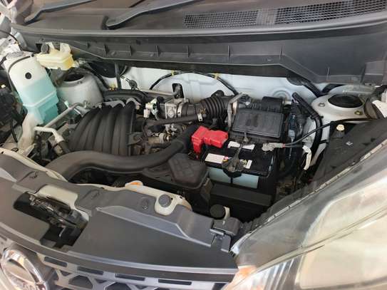 Nissan NV200 image 12