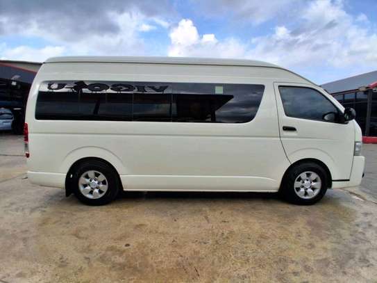HIACE 9L COMMUTER,DIESEL,2019 image 5