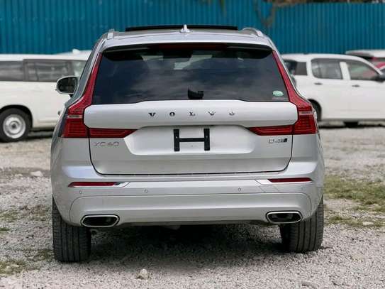 2019 VOLVO XC90 D4 image 15