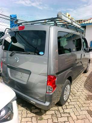 Nissan nv200 grey image 6