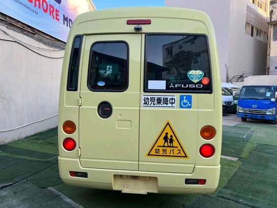 Mitsubishi Fuso Rosa 29 seater bus image 6
