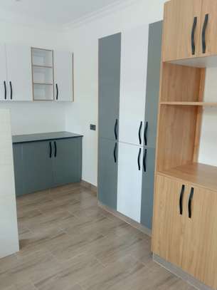 Lovely 3 BR Houses plus Sqs in Ngong image 9