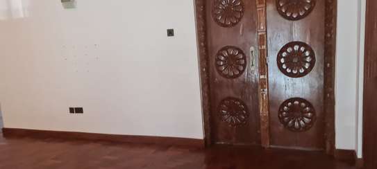 Very Spacious 5 BR House plus Dsq in Ongata Rongai image 13