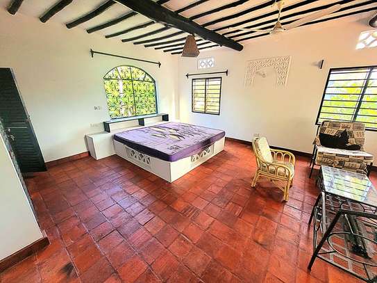 3 Bed Villa with En Suite in Diani image 8