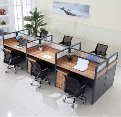 Modern 6-Way Modular Office Workstation Desk image 4