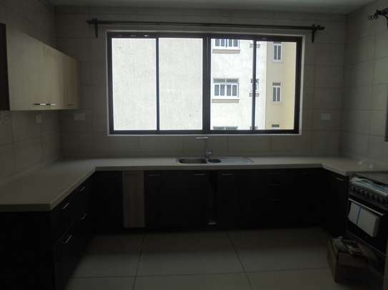 3 Bed Apartment with Aircon at School Lane image 8