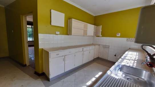0.5 ac Commercial Property with Fibre Internet at Kileleshwa image 5