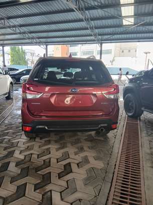 Subaru Forester 2018 2000cc image 4