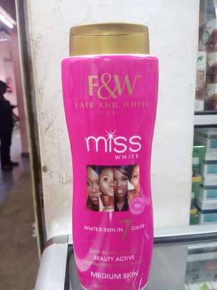 F & W Miss White Lotion image 2
