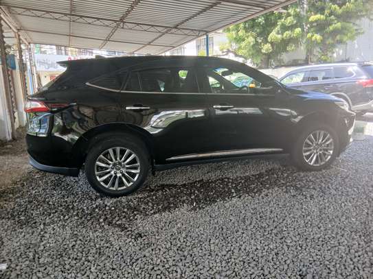 Toyota Harrier 2019 black sunroof image 5