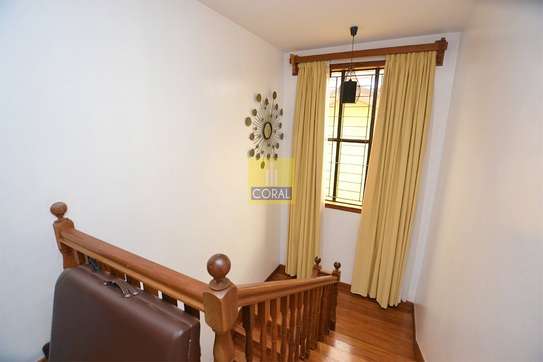 5 bedroom townhouse for rent in Lavington image 11