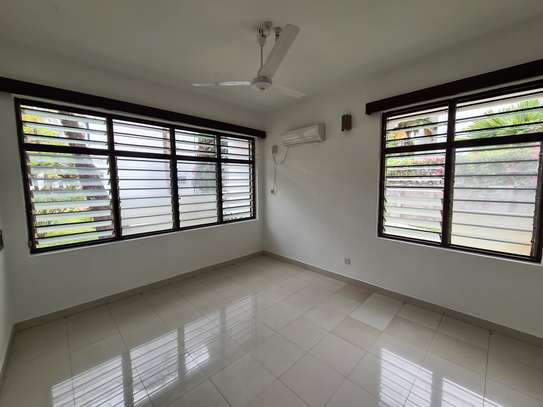 2 Bed Apartment with En Suite in Nyali Area image 36