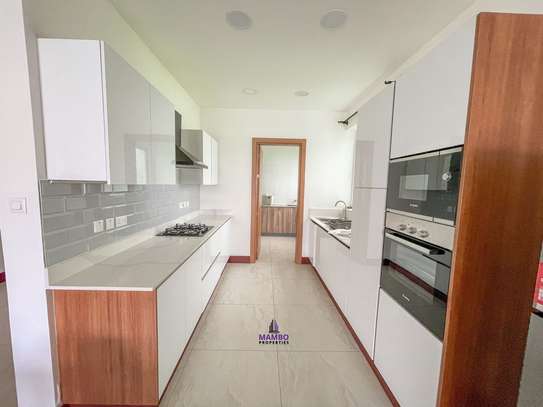 Furnished 2 Bed Apartment with En Suite at City Park Drive image 4
