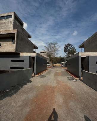 5 Bed Townhouse with En Suite in Karen image 12