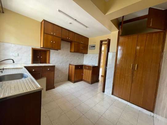 4 Bed Apartment with Balcony in Kilimani image 2