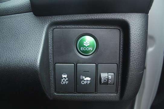 HONDA VEZEL HYBRID 2016 image 9