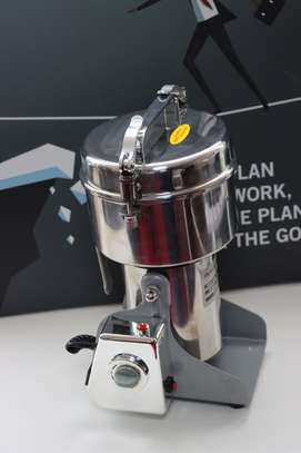 The GK-500 Electric Counter-Top Grain and Spice Crusher image 9