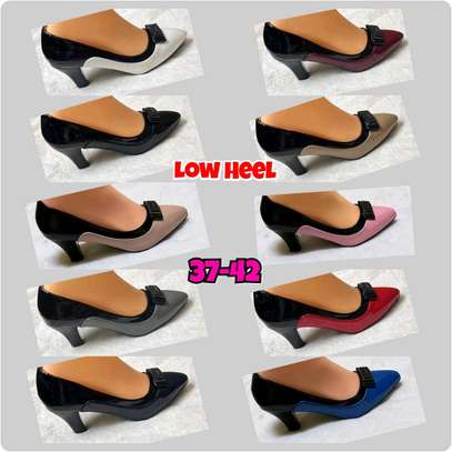 Simple flat low heels image 1