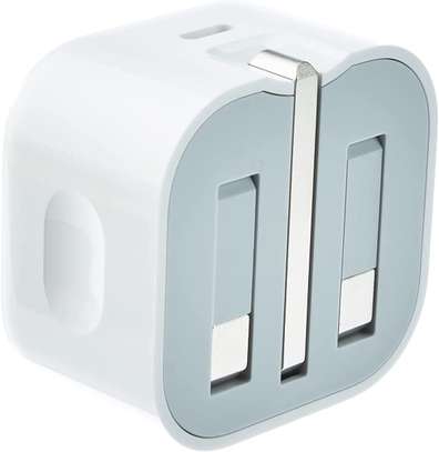 Apple 20W USB-C Power Adapter image 3