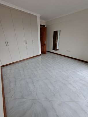 Serviced 2 Bed Apartment with En Suite in Westlands Area image 2