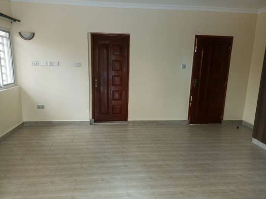 4 Bed House with En Suite in Athi River image 6